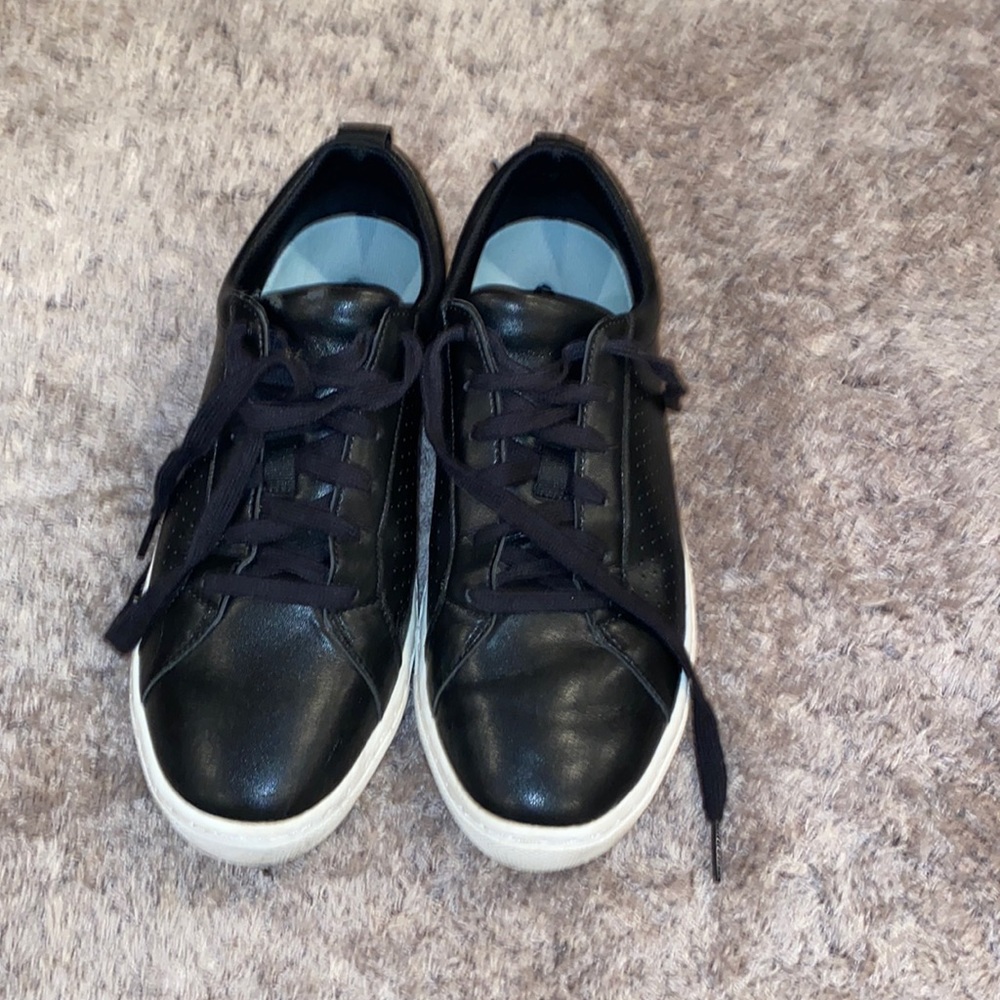 Dr. Scholls Tennis Shoes size 9